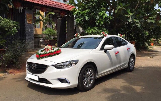 Cho thuê xe hoa mui trần rước dâu đám cưới đám hỏi